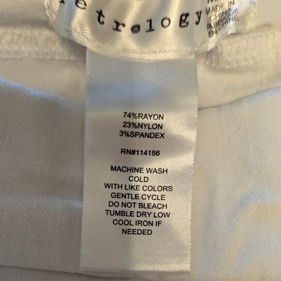 RETRELOGY WHITE STRETCH BERMUDA SHORTS - Picture 4 of 5